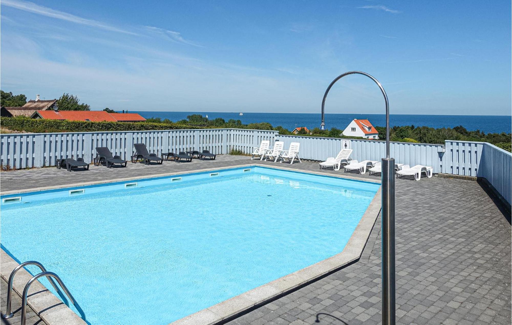 Nice Apartment In Allinge With House Sea View 외부 사진